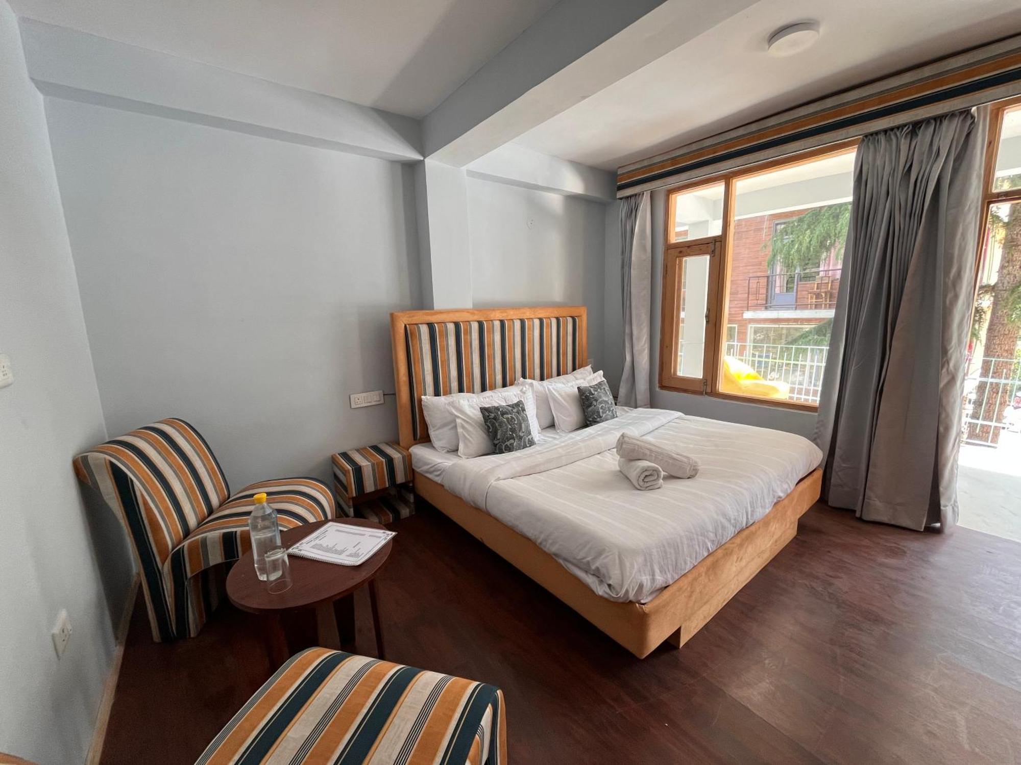 Hotel English Rose, #Personal Parking, #Petfriendly, #Garden, #Bonfire Under The Stars Manali  Bagian luar foto