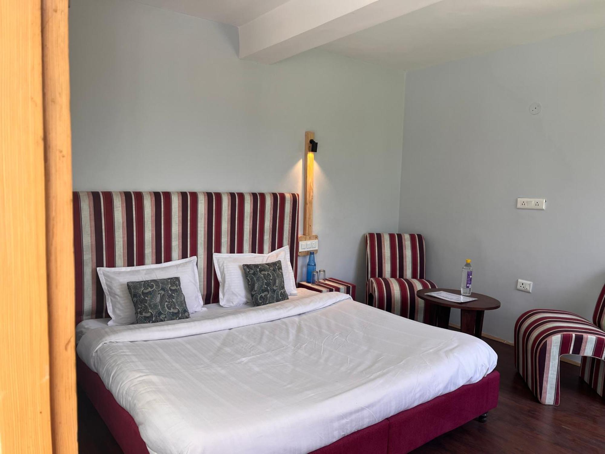 Hotel English Rose, #Personal Parking, #Petfriendly, #Garden, #Bonfire Under The Stars Manali  Bagian luar foto
