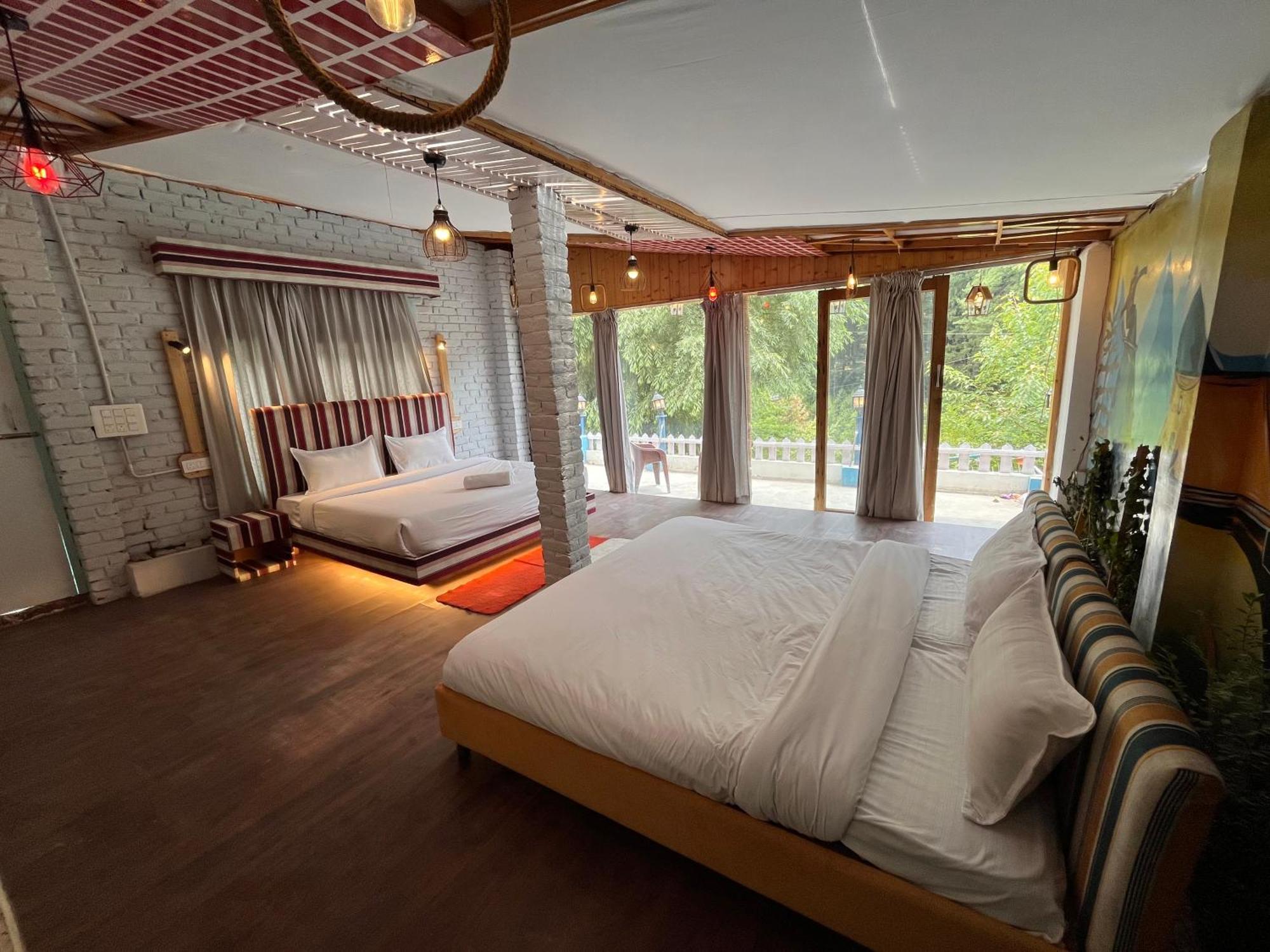 Hotel English Rose, #Personal Parking, #Petfriendly, #Garden, #Bonfire Under The Stars Manali  Bagian luar foto