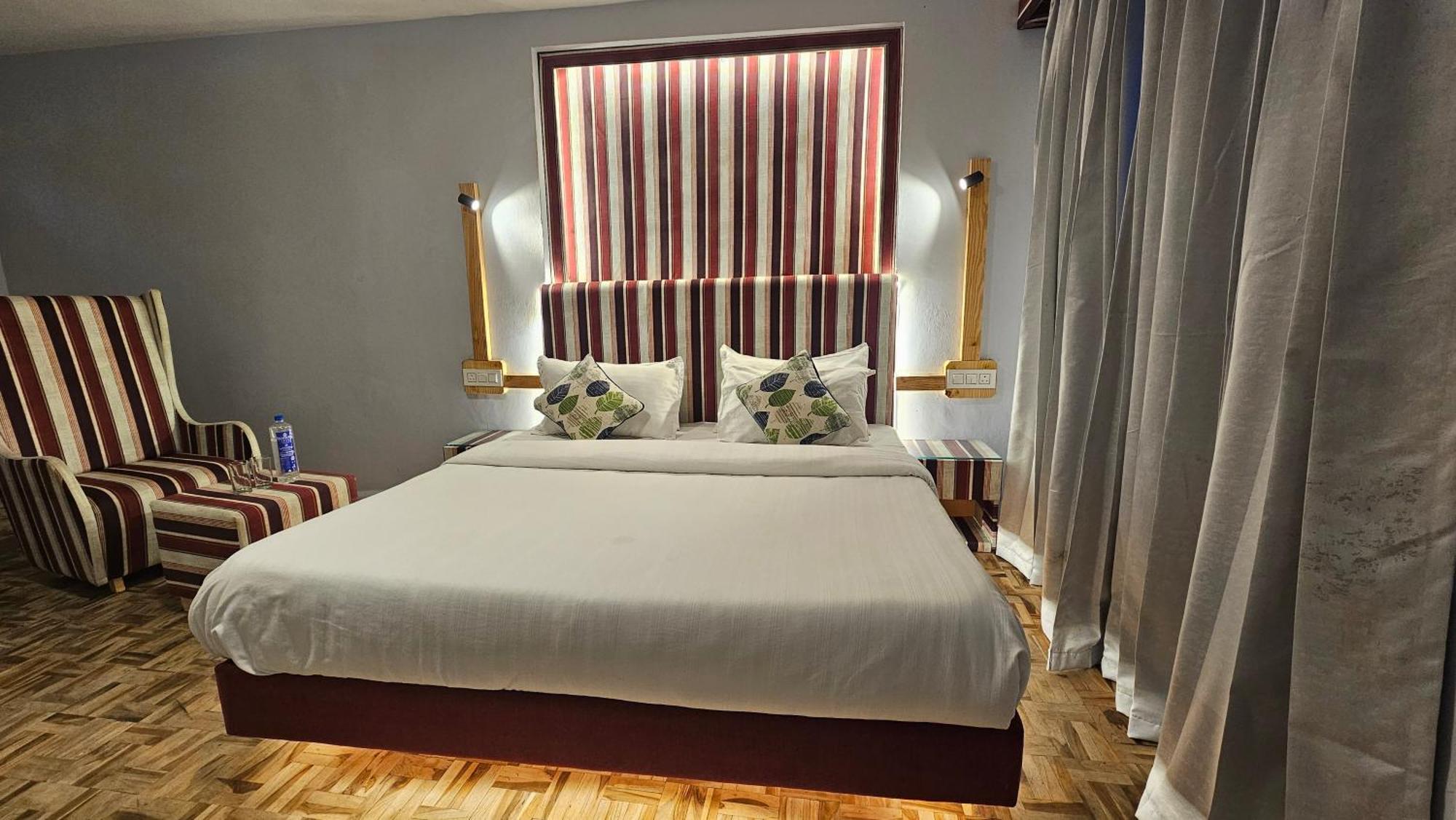Hotel English Rose, #Personal Parking, #Petfriendly, #Garden, #Bonfire Under The Stars Manali  Bagian luar foto