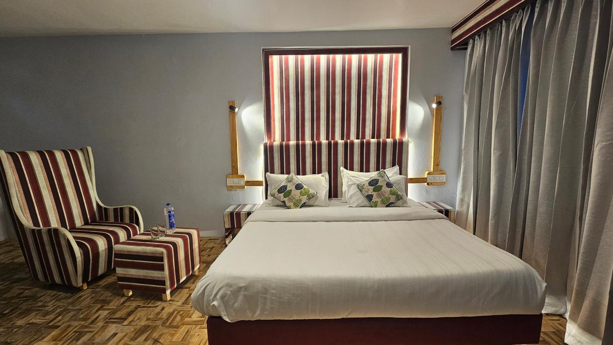 Hotel English Rose, #Personal Parking, #Petfriendly, #Garden, #Bonfire Under The Stars Manali  Bagian luar foto