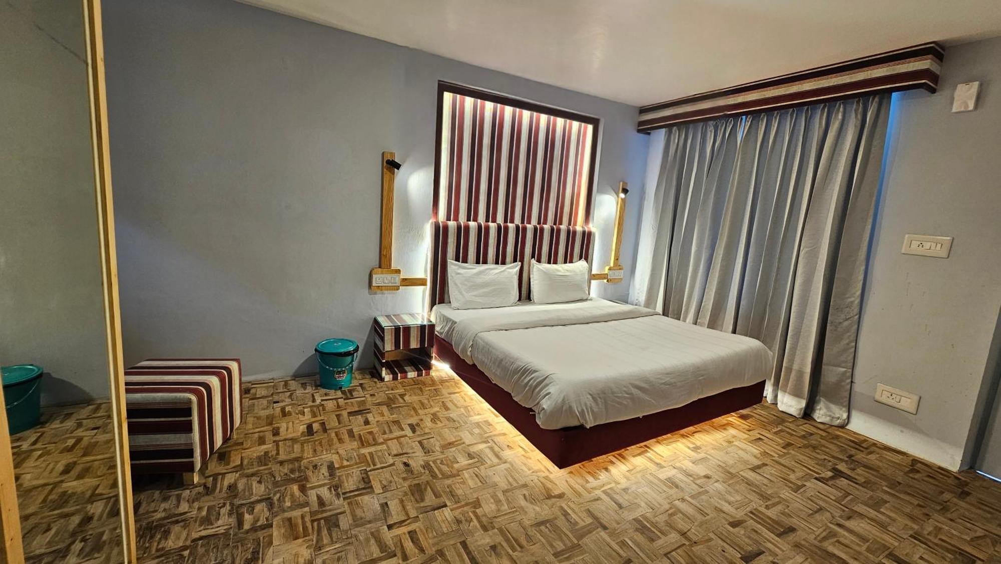 Hotel English Rose, #Personal Parking, #Petfriendly, #Garden, #Bonfire Under The Stars Manali  Bagian luar foto